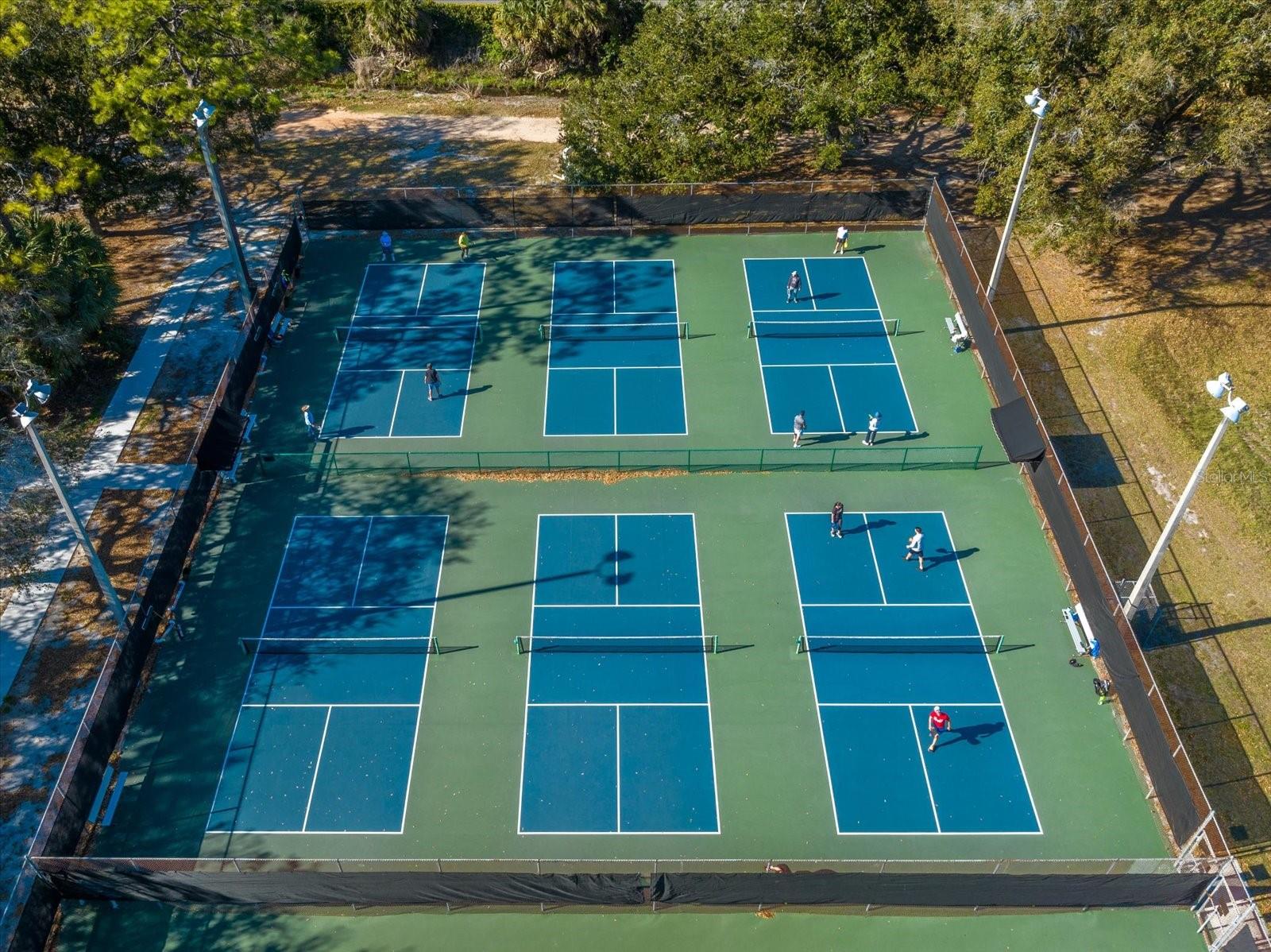 WINTER PARK PINES MERRIE OAKS - Residential