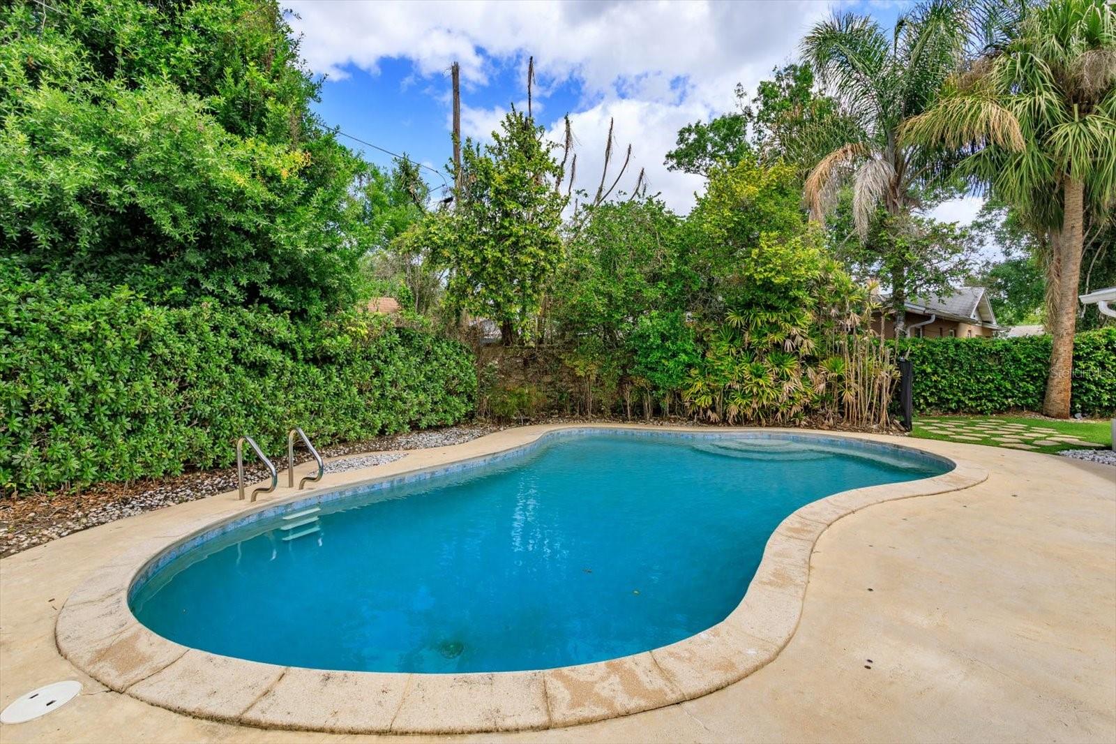 WINTER PARK PINES MERRIE OAKS - Residential