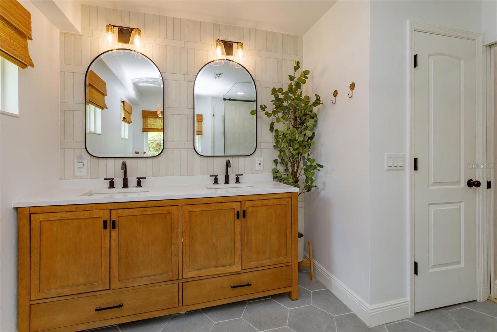 WINTER PARK PINES MERRIE OAKS - Residential