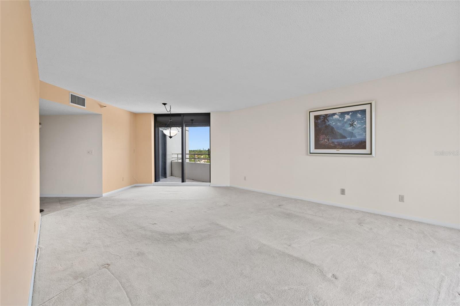 5950 PELICAN BAY PLAZA S 605