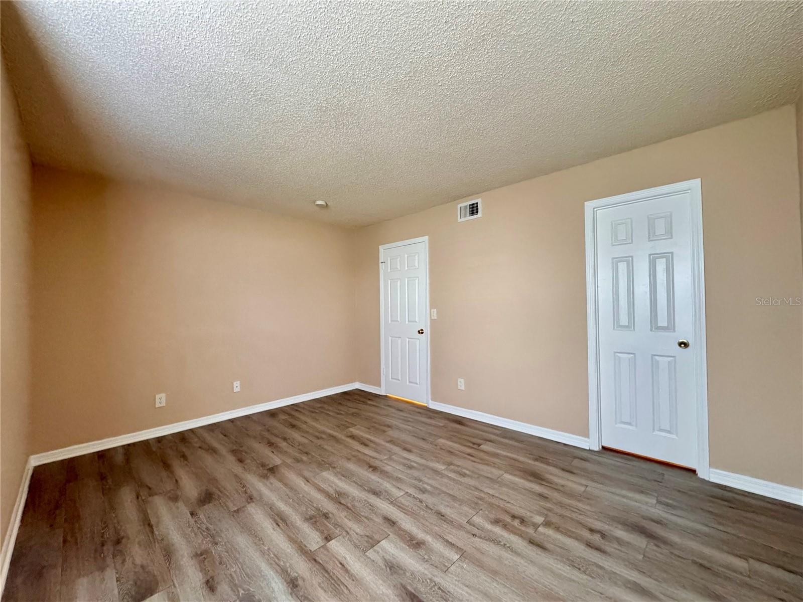 PARKVIEW VILLAGE BLDG 3032 - Residential Lease
