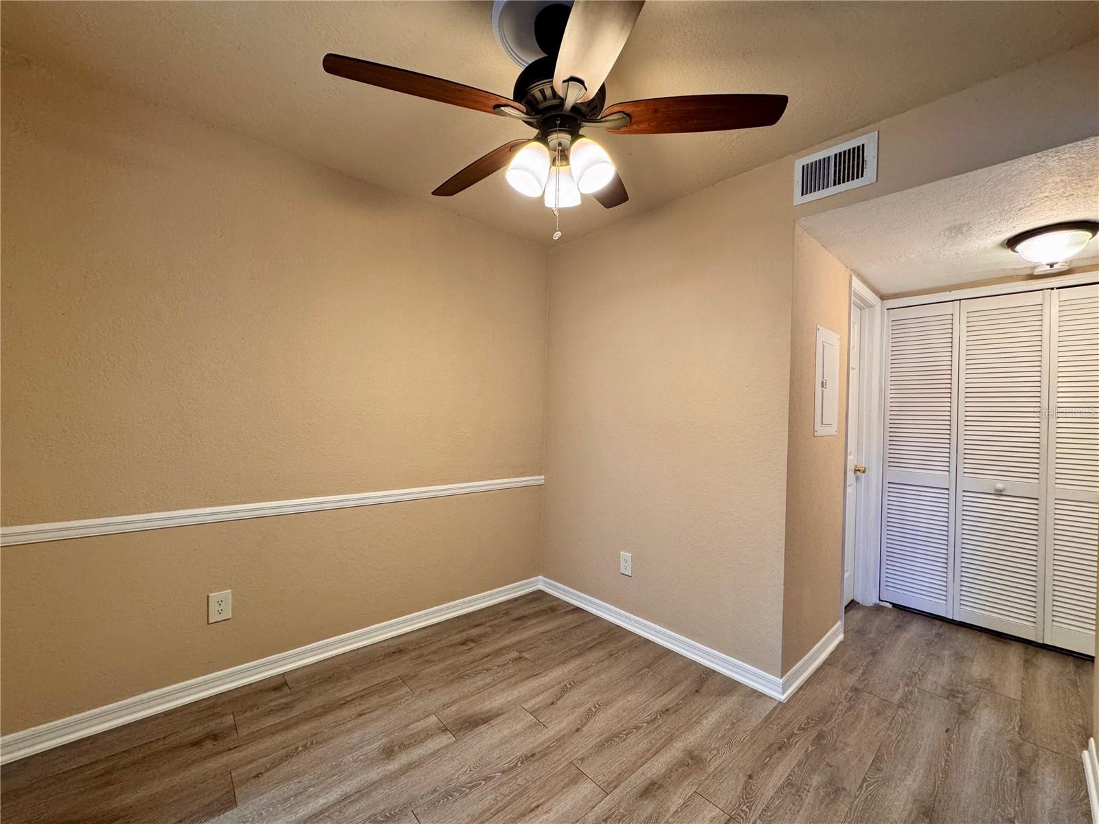 PARKVIEW VILLAGE BLDG 3032 - Residential Lease