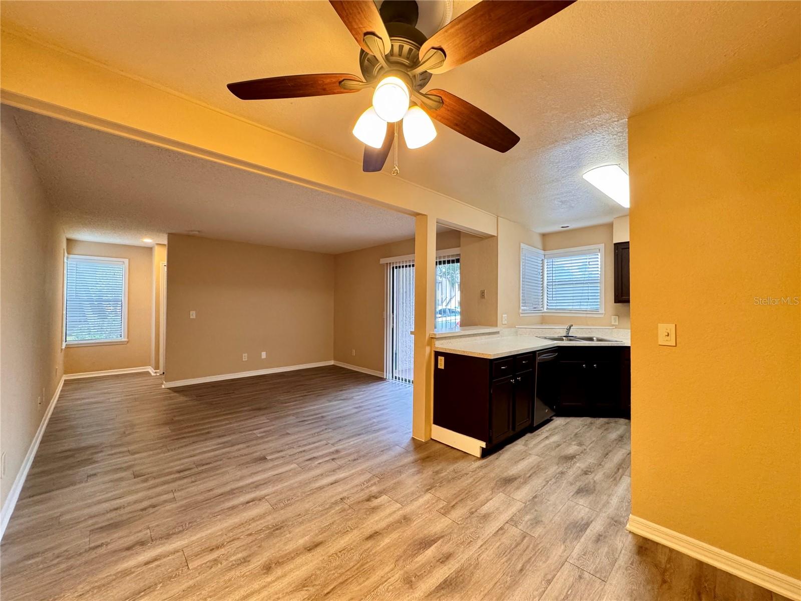 PARKVIEW VILLAGE BLDG 3032 - Residential Lease