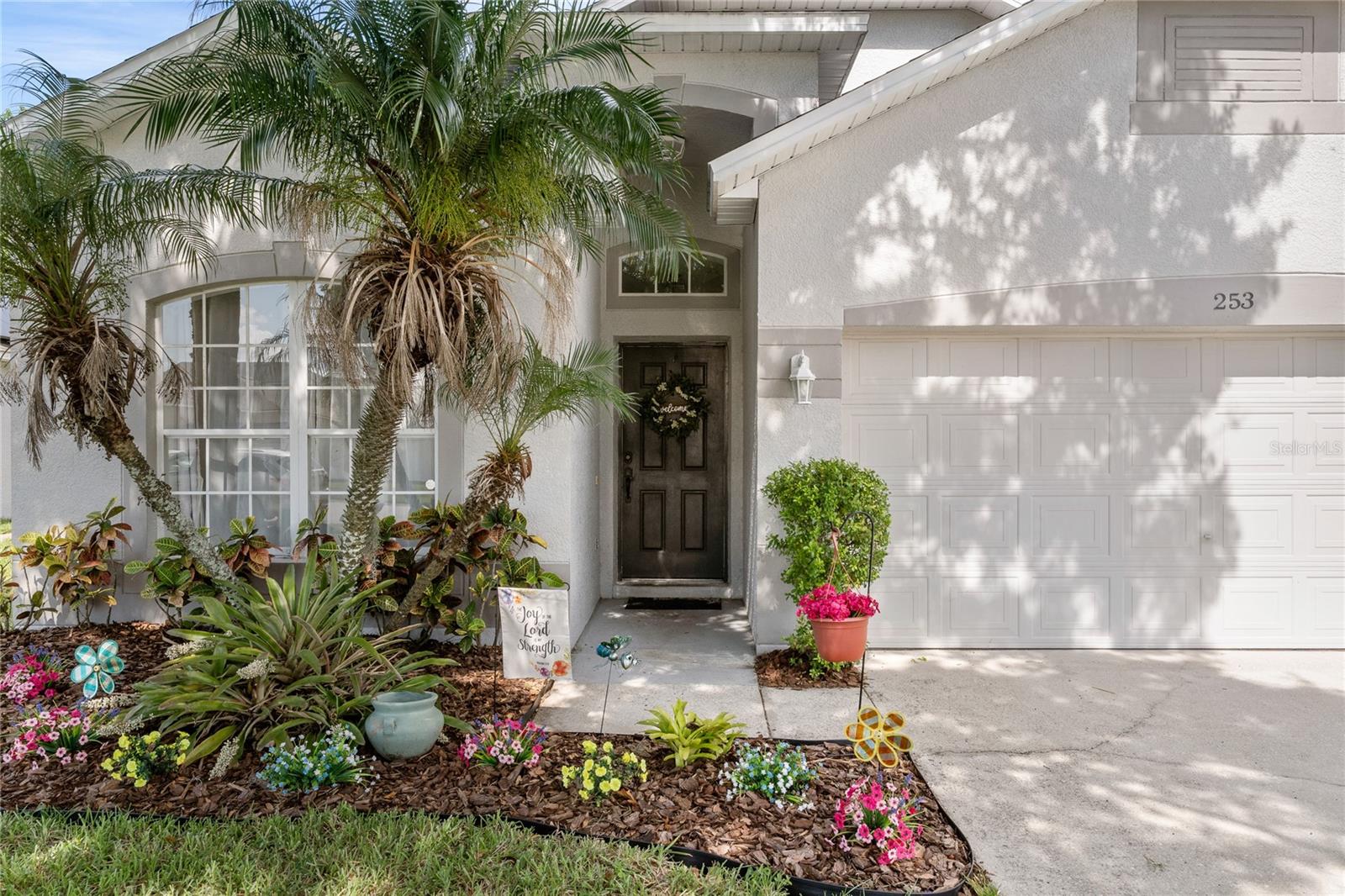 253 CLYDESDALE CIRCLE