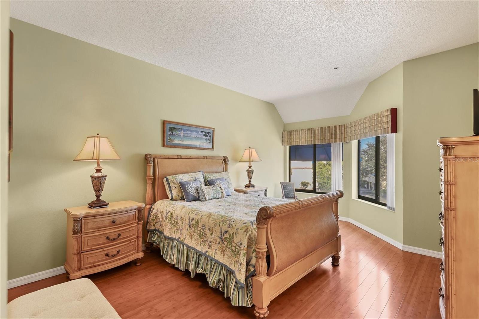FAIRWAY BAY 1 - Residential