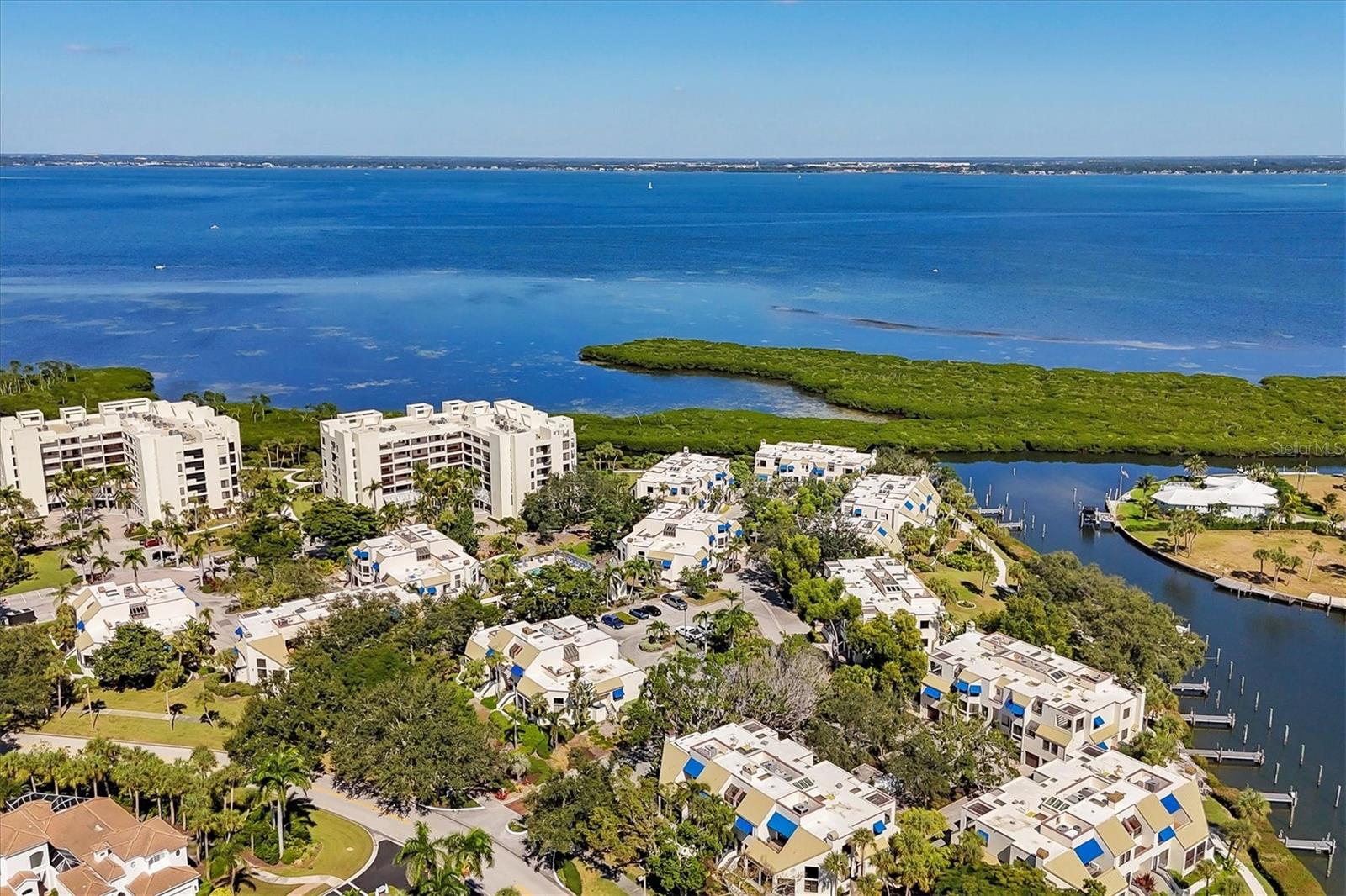 FAIRWAY BAY 1 - Residential
