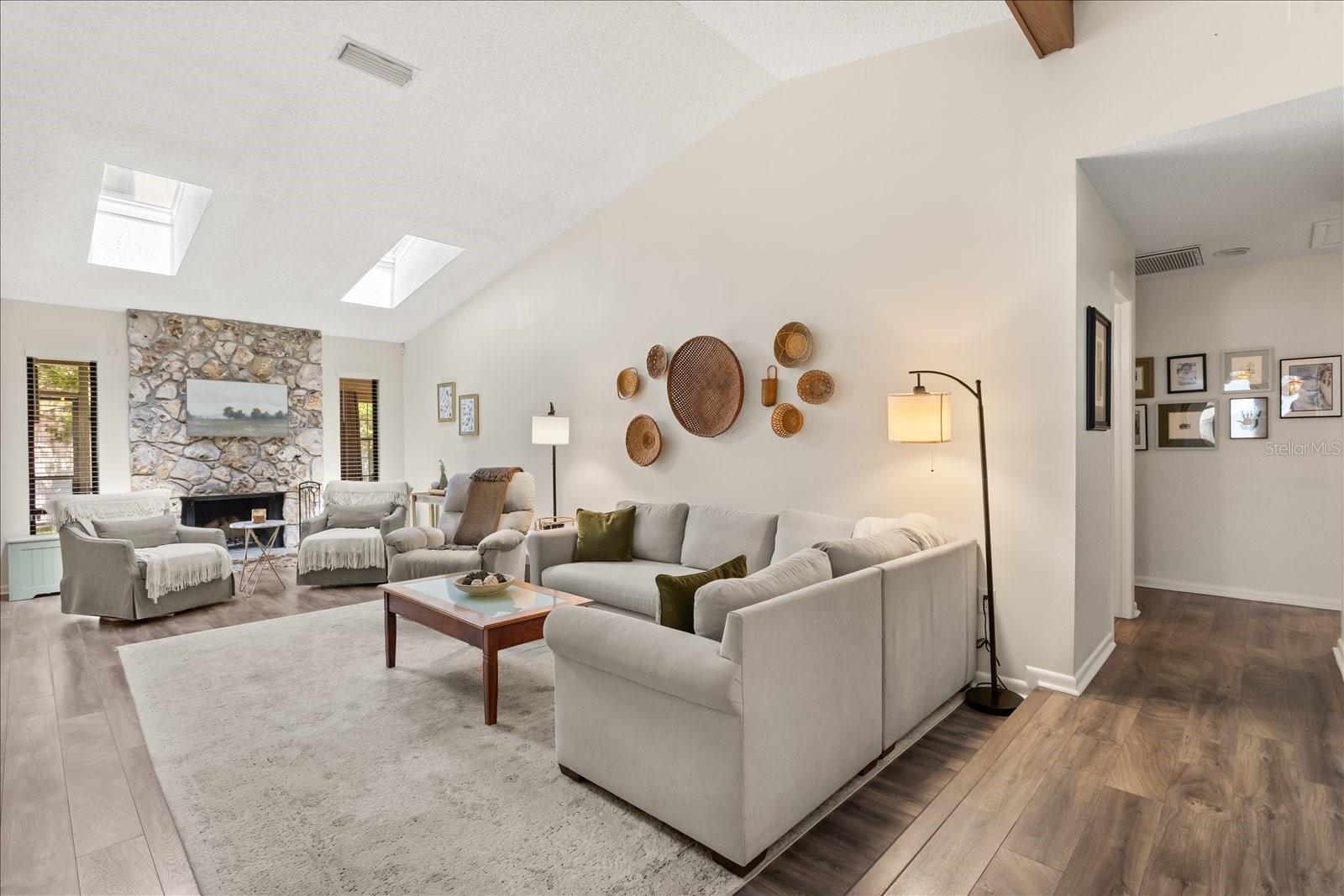 WEKIVA HILLS SEC 06 - Residential