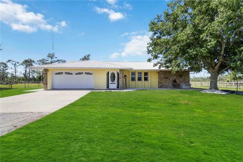 A home in PUNTA GORDA