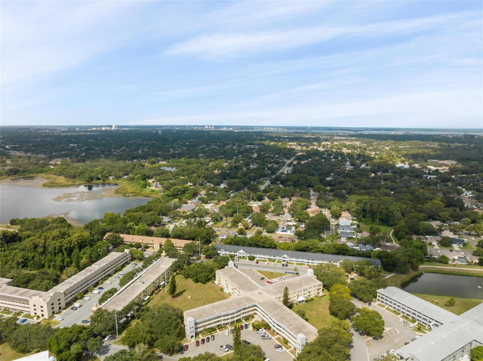 ON TOP OF THE WORLD - Residential