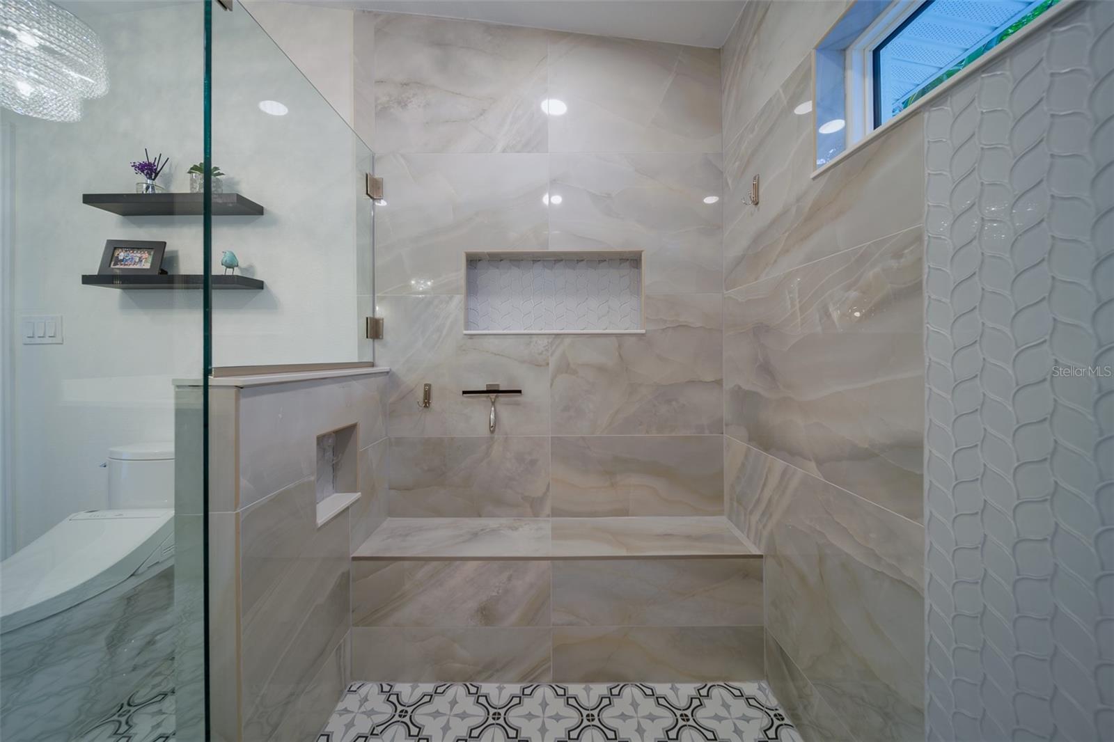 PLEASANT VIEW TERRACE 4TH ADD - Residential