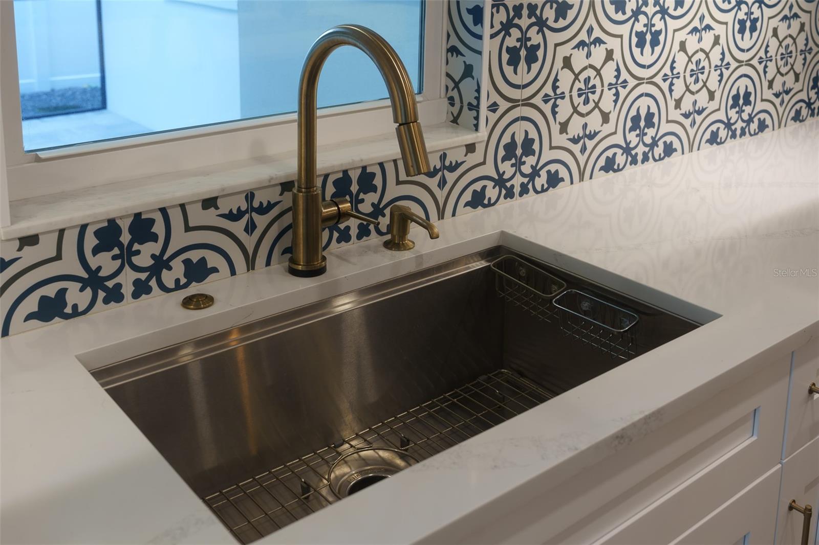 PLEASANT VIEW TERRACE 4TH ADD - Residential