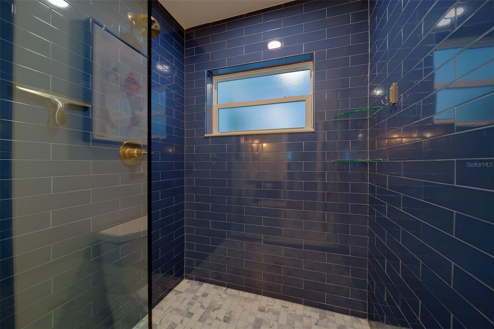 PLEASANT VIEW TERRACE 4TH ADD - Residential