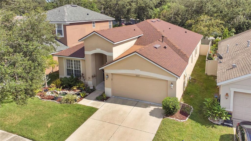Photo of 10229 Avelar Ridge Drive, Riverview, FL 33578 (MLS # TB8418613)