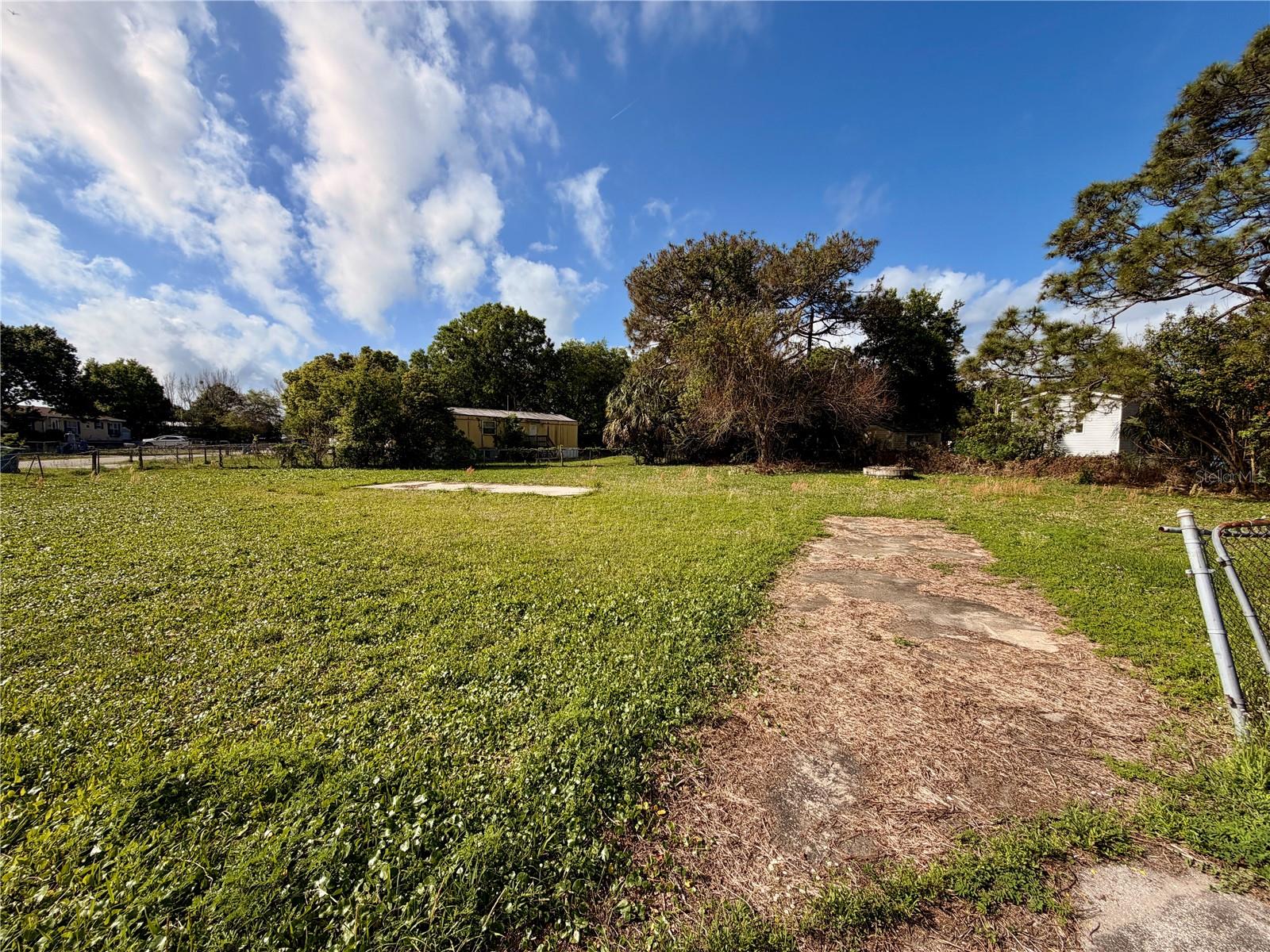 MOBILE VILLAGE UNREC SUB - Land