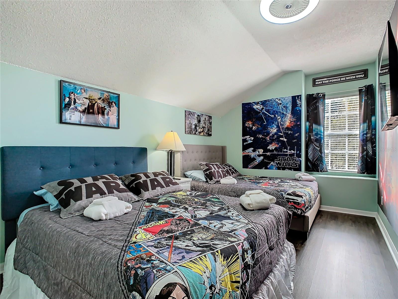 GLENBROOK SUB - Residential