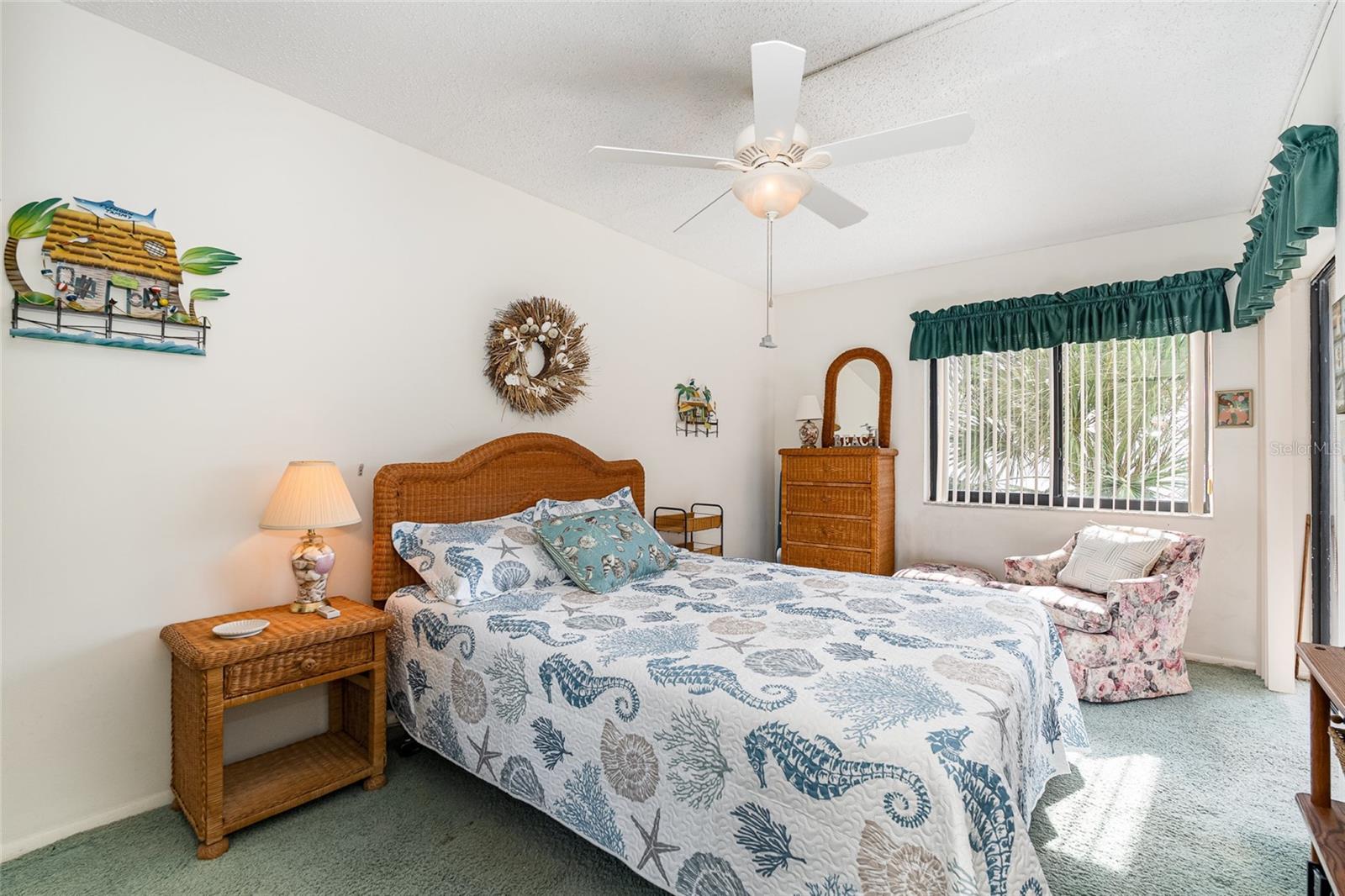 PELICAN POINT CONDOMINIUMS - Residential