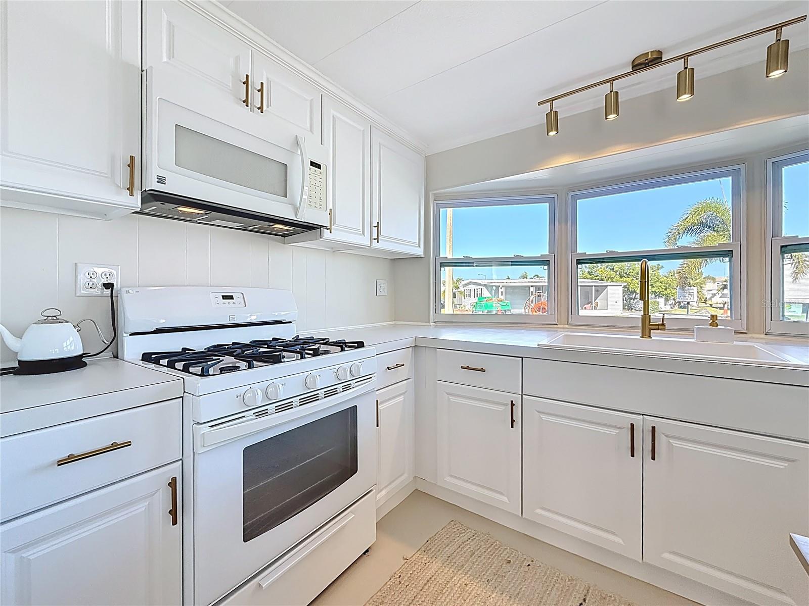 MOBEL AMERICANA MOBILE HOME PARK UNREC - Residential