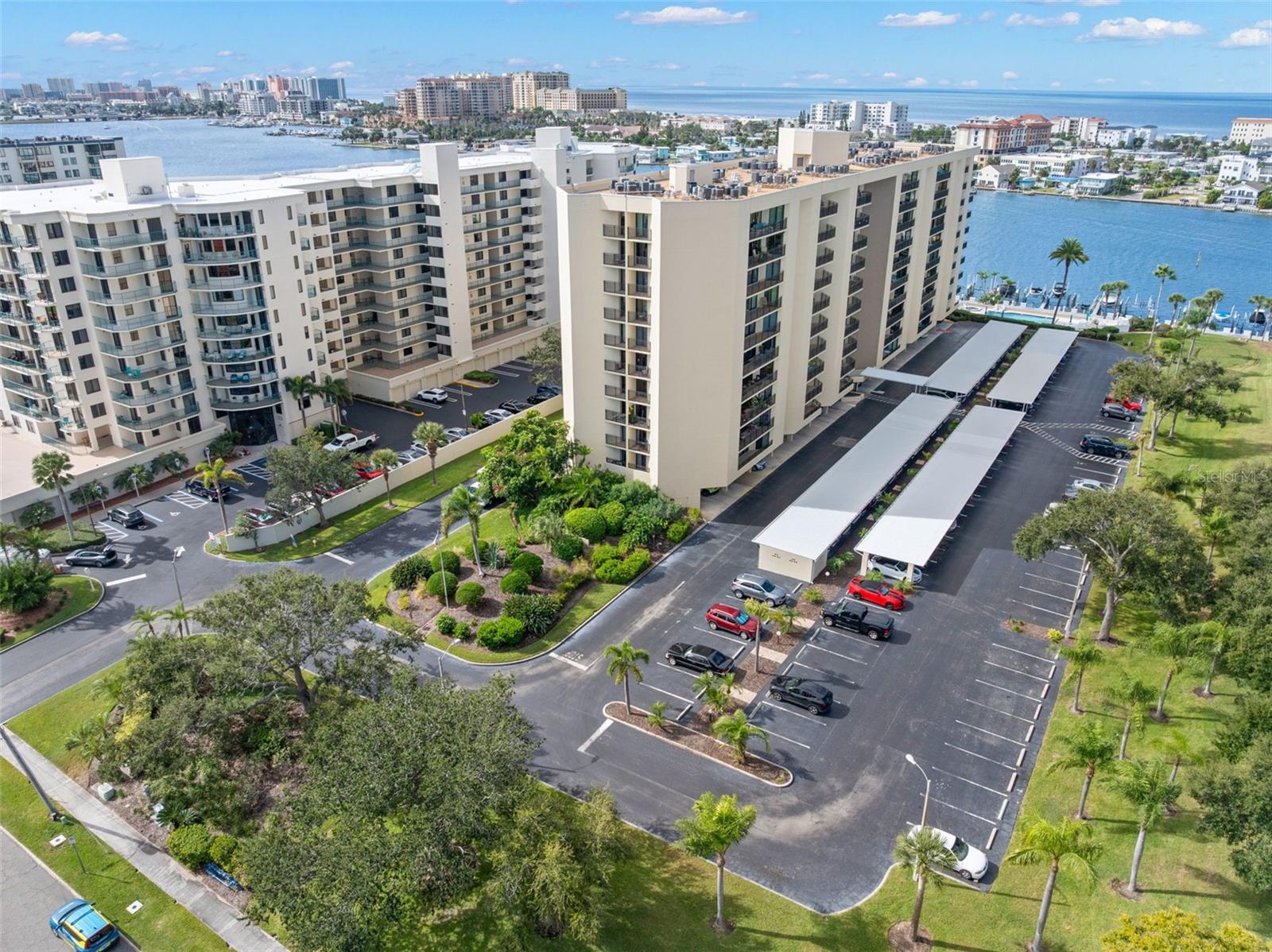 ISLAND WALK CONDO - Residential