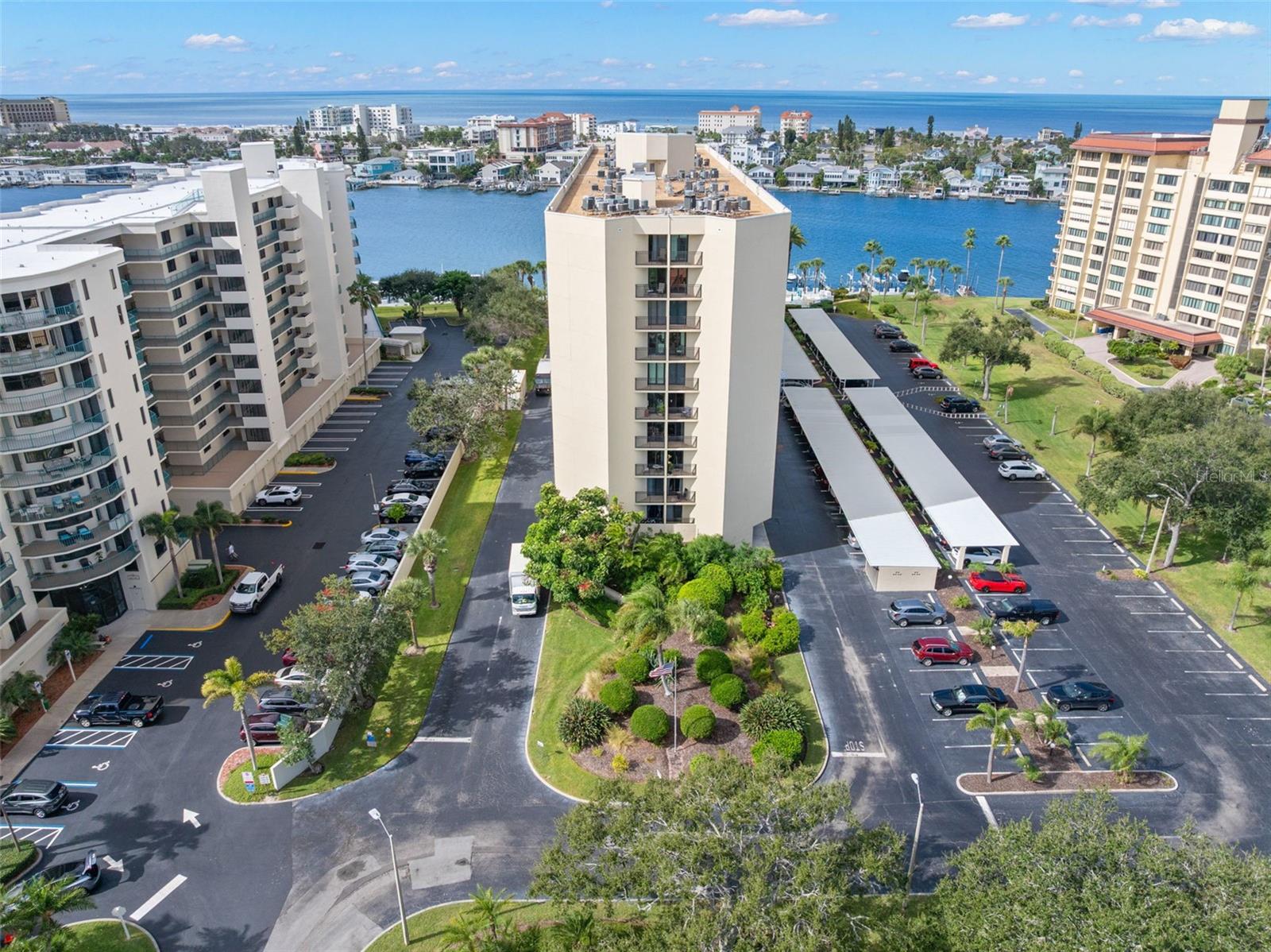 ISLAND WALK CONDO - Residential