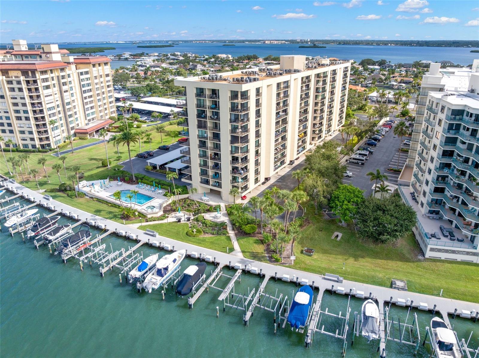 ISLAND WALK CONDO - Residential