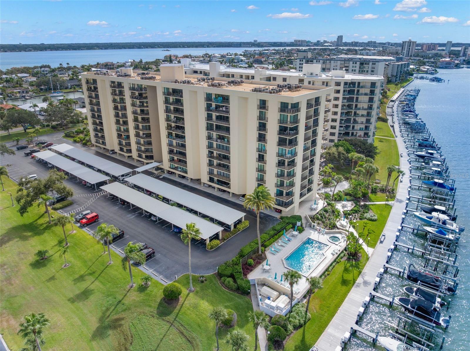 ISLAND WALK CONDO - Residential