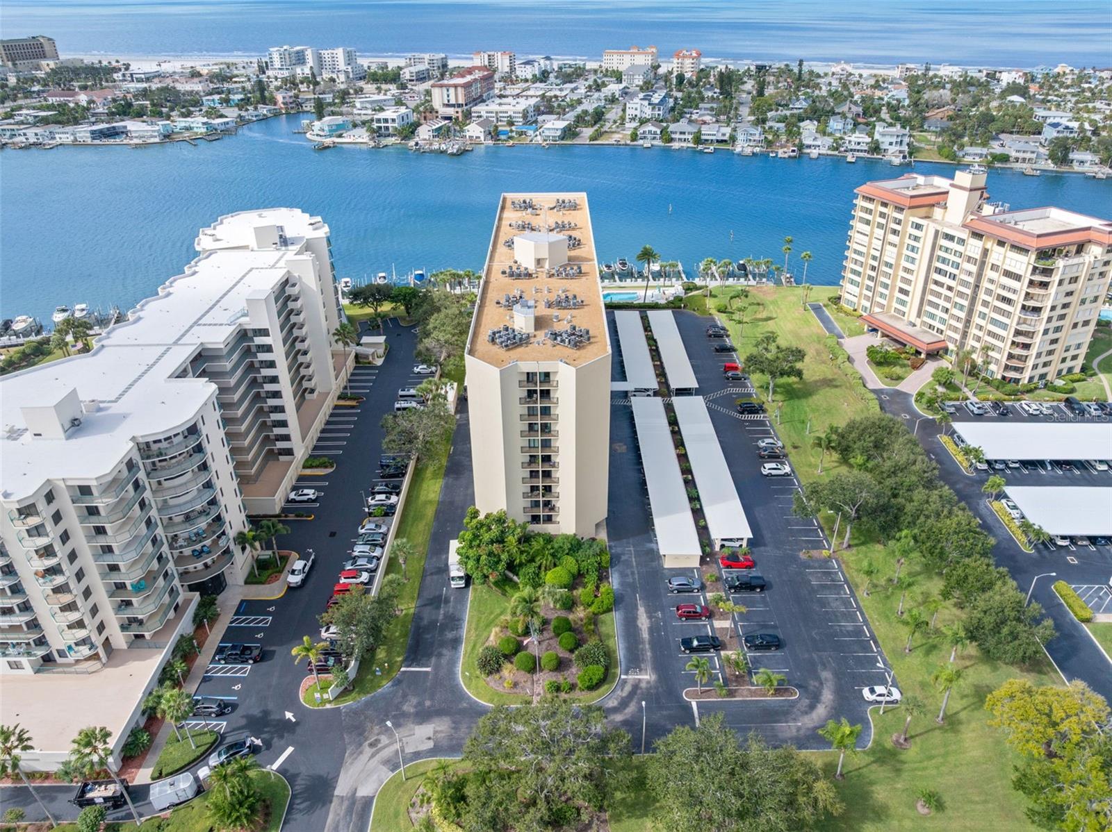 ISLAND WALK CONDO - Residential