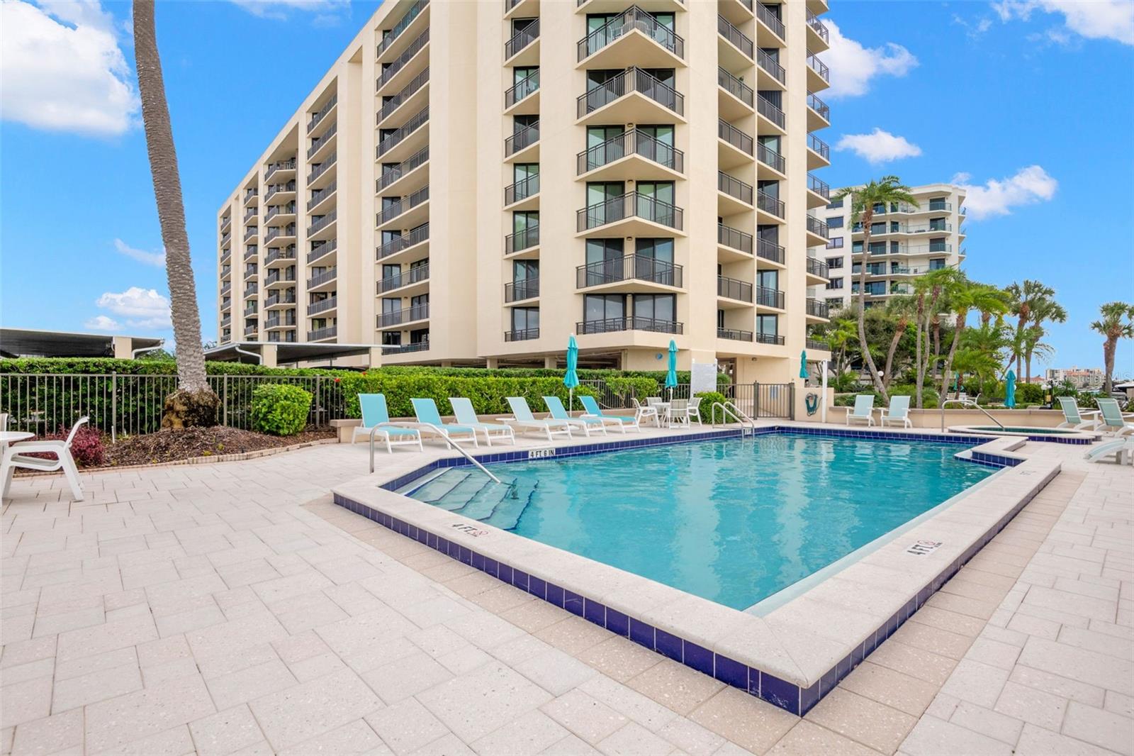 ISLAND WALK CONDO - Residential