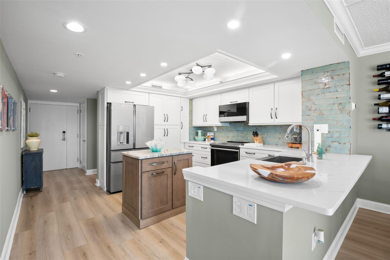 ISLAND WALK CONDO - Residential