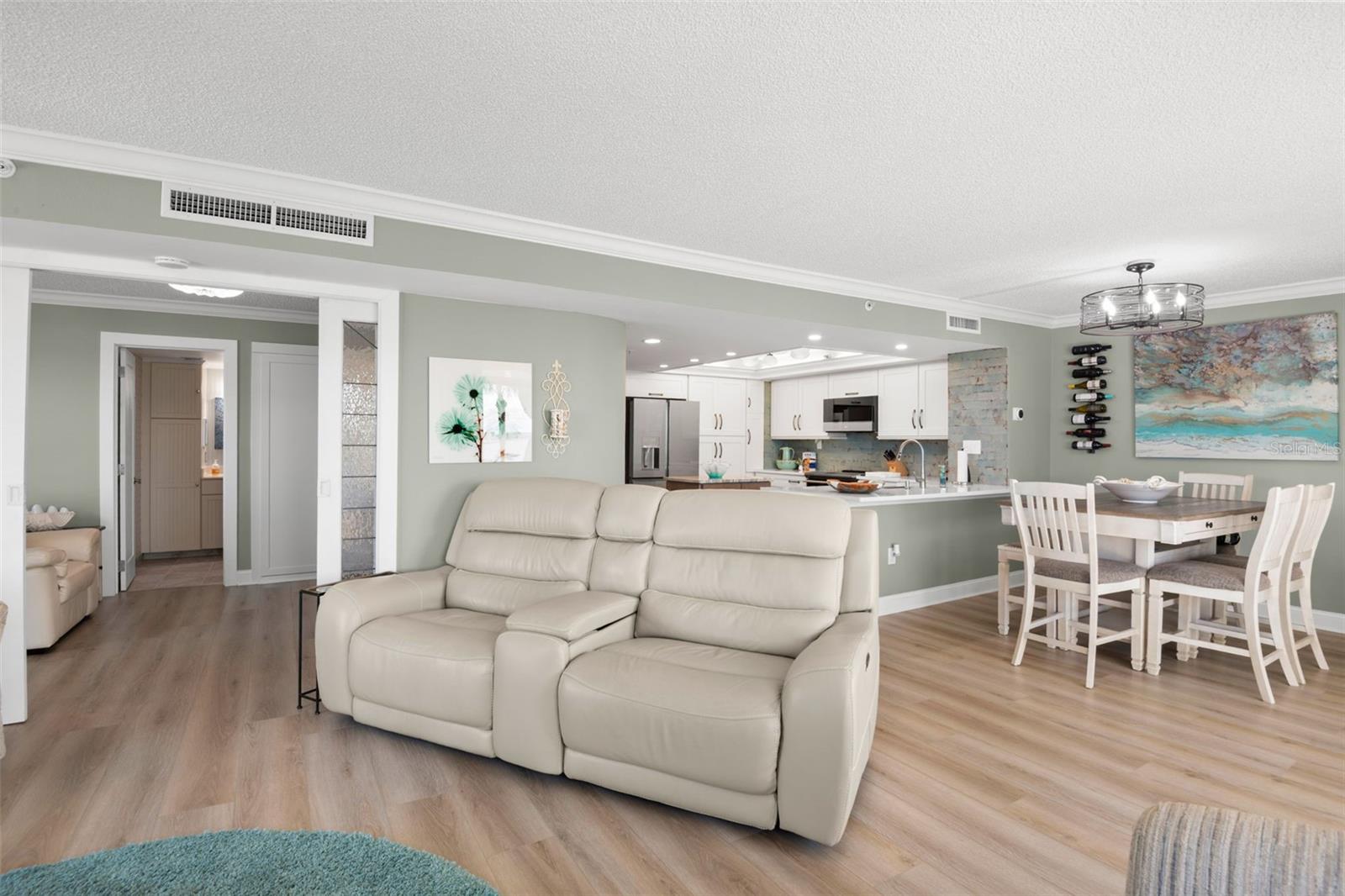 ISLAND WALK CONDO - Residential