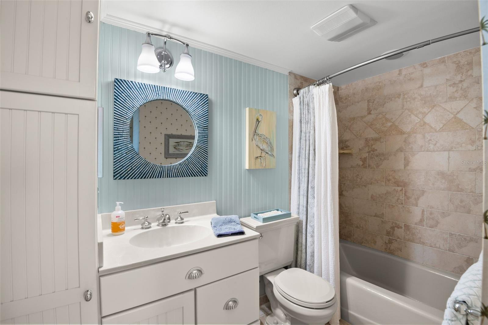 ISLAND WALK CONDO - Residential