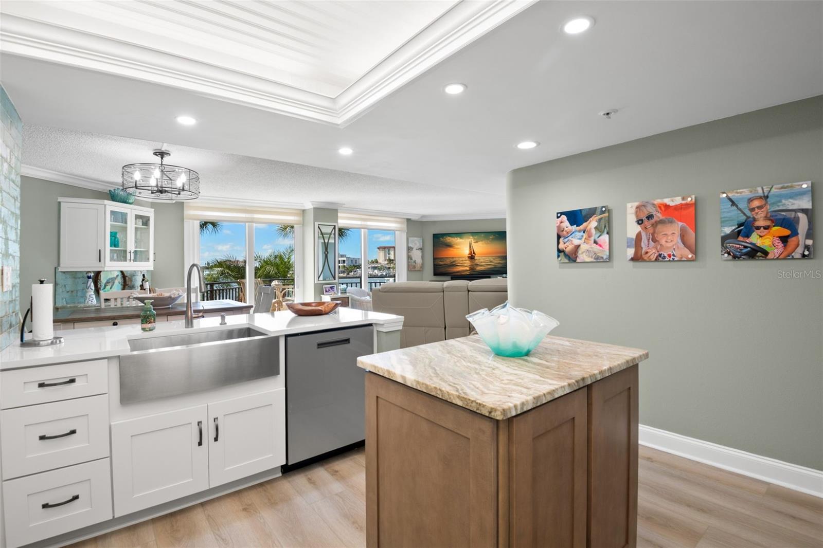 ISLAND WALK CONDO - Residential