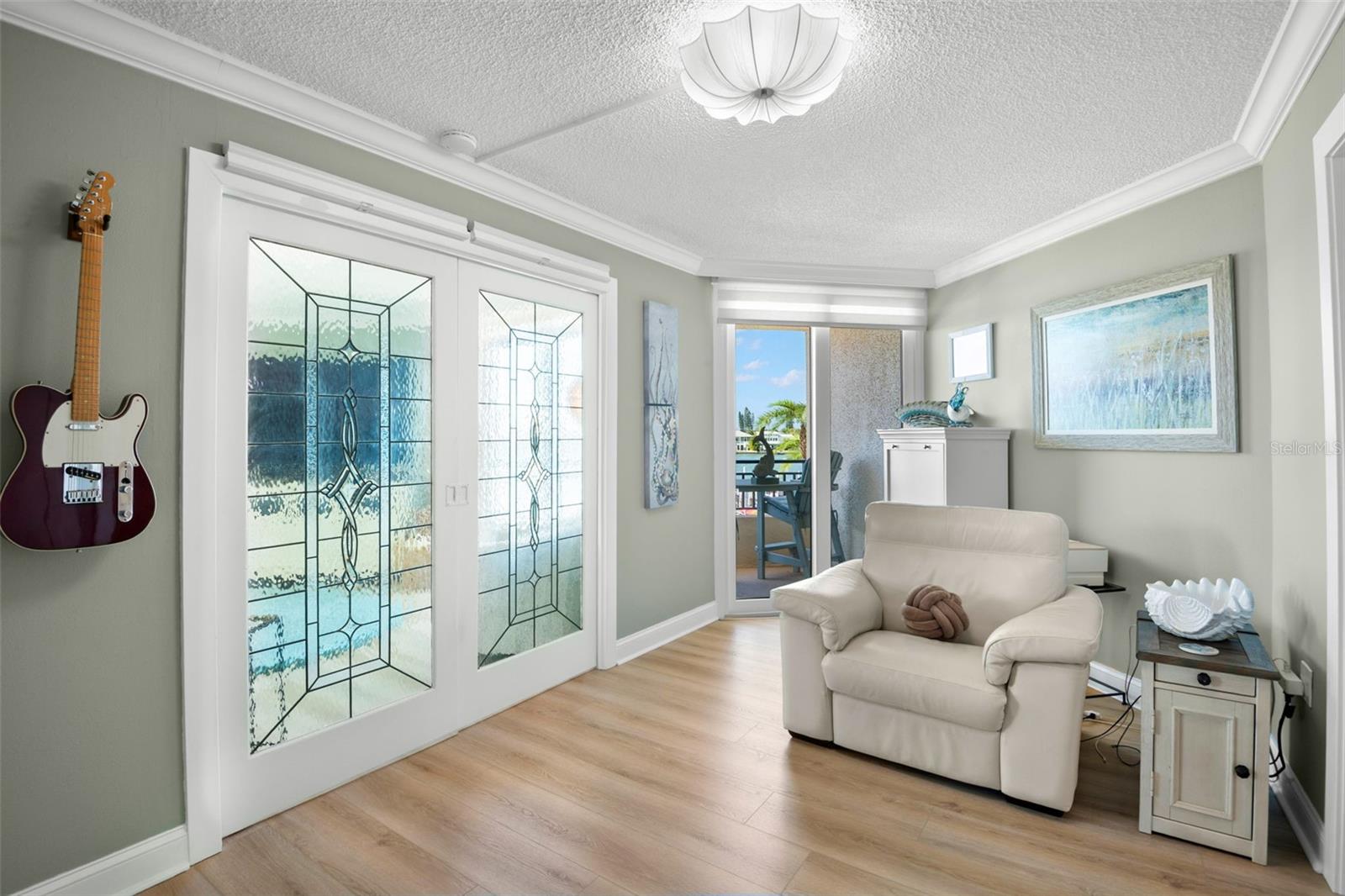 ISLAND WALK CONDO - Residential