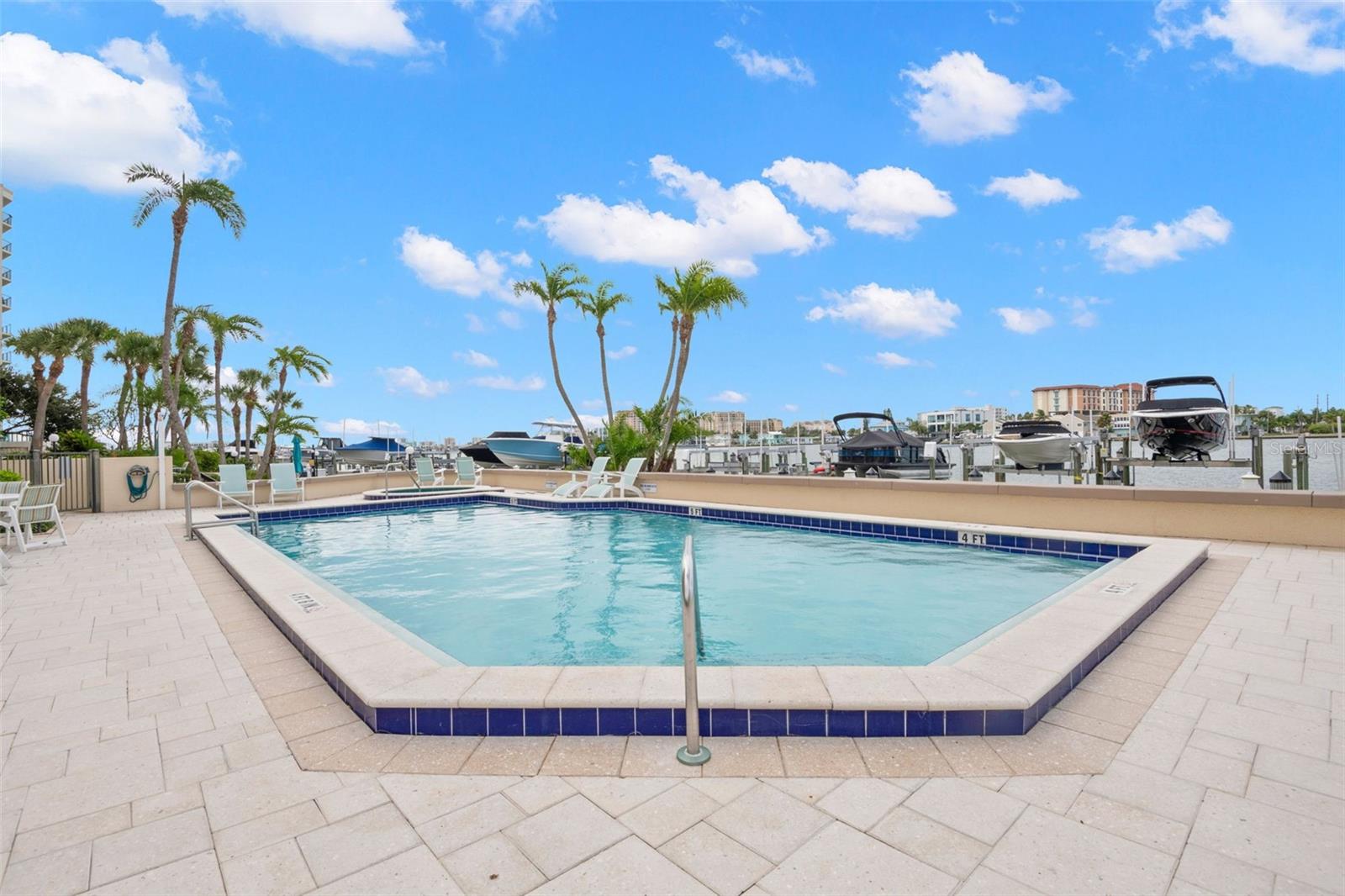 ISLAND WALK CONDO - Residential