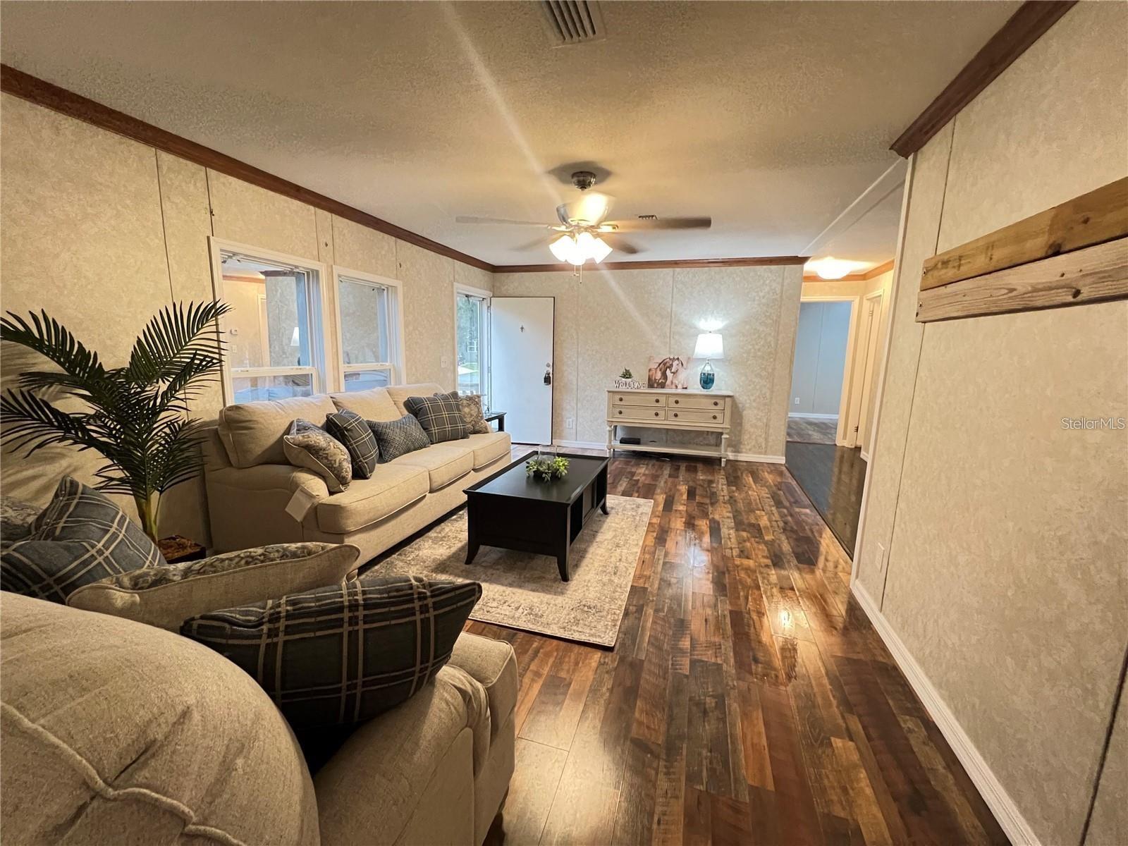 LEXINGTON ESTATE - Residential Lease