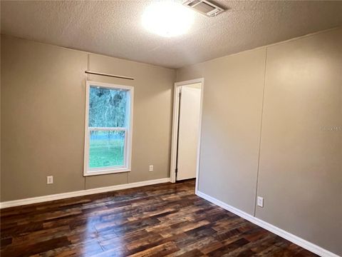 Tiny photo for 10 SE 69th Avenue, Ocala, FL 34472 (MLS # OM715811)