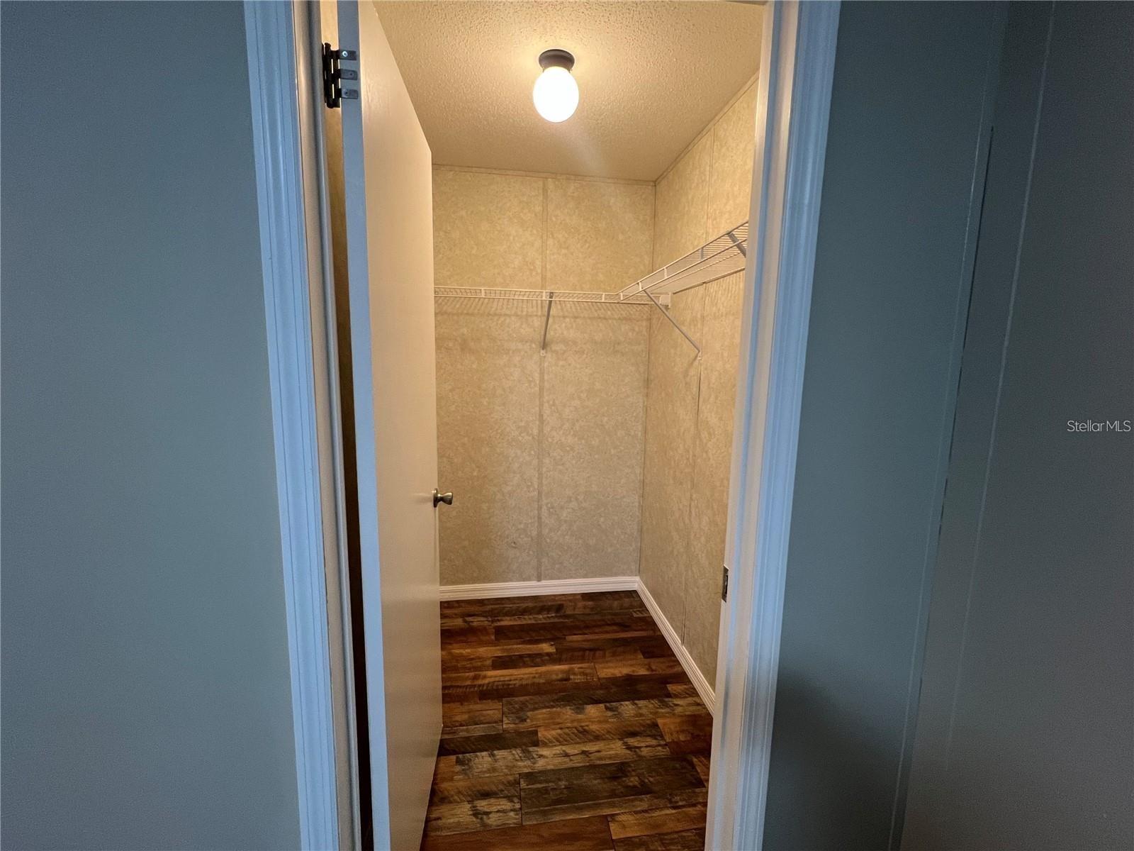 LEXINGTON ESTATE - Residential Lease