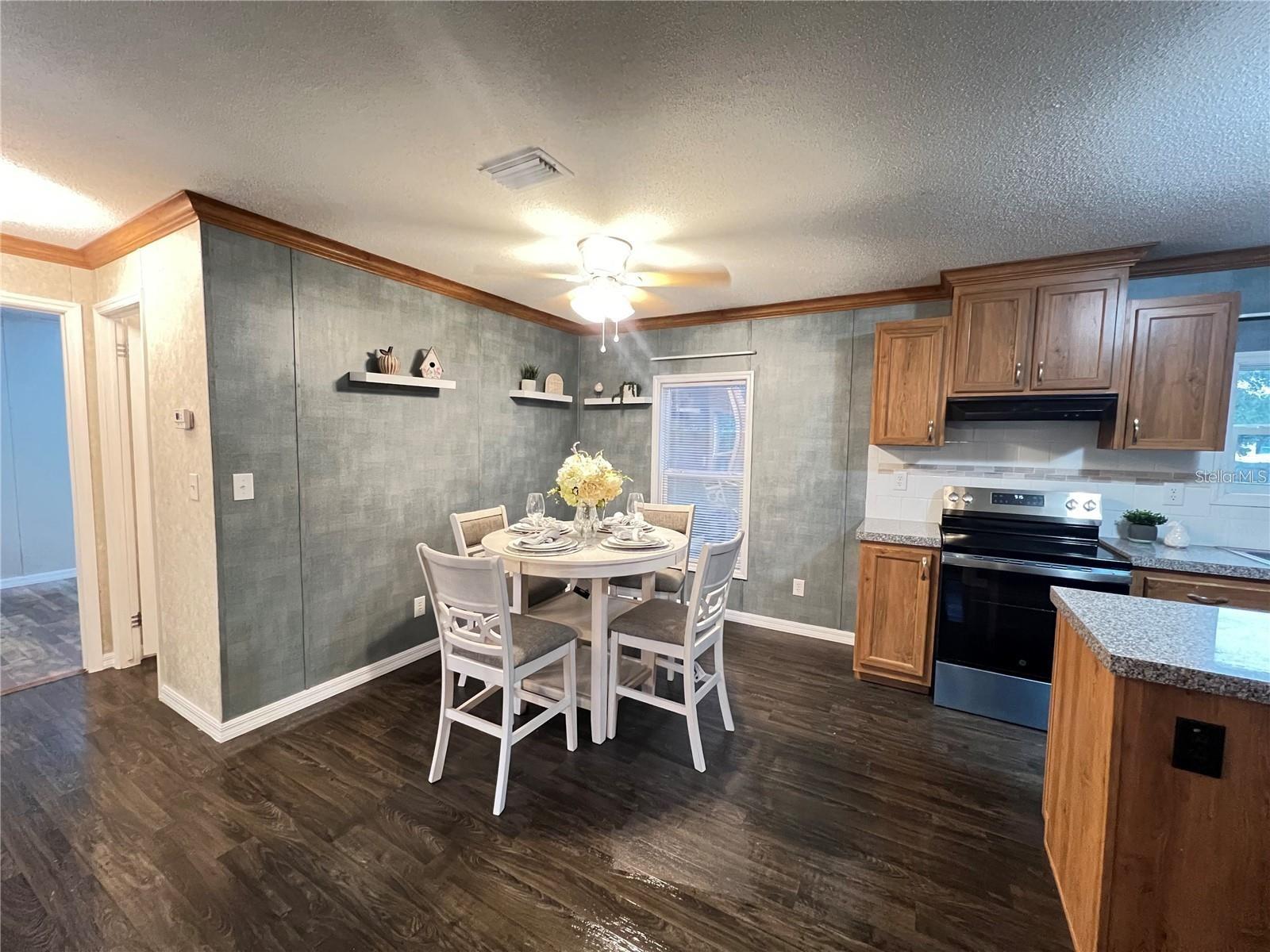 LEXINGTON ESTATE - Residential Lease