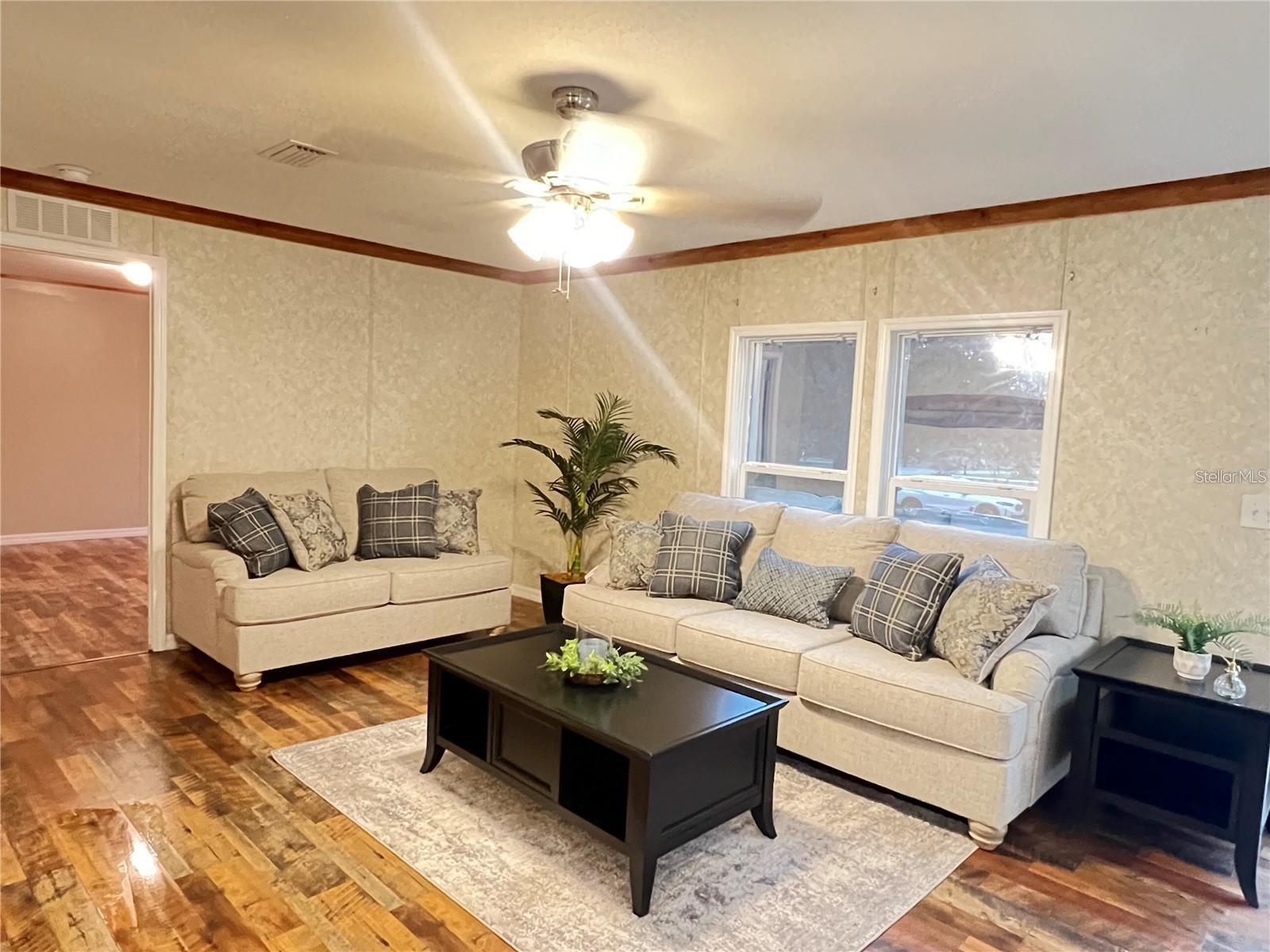 LEXINGTON ESTATE - Residential Lease