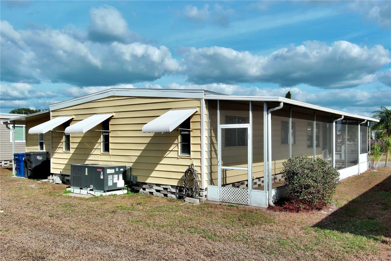 SHADOW BROOK MOBILE HOME - Residential