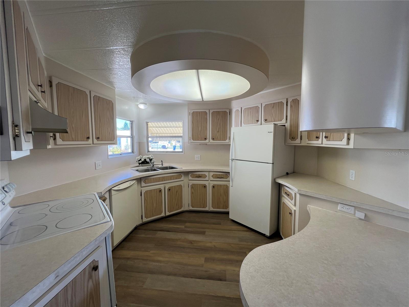 SHADOW BROOK MOBILE HOME - Residential