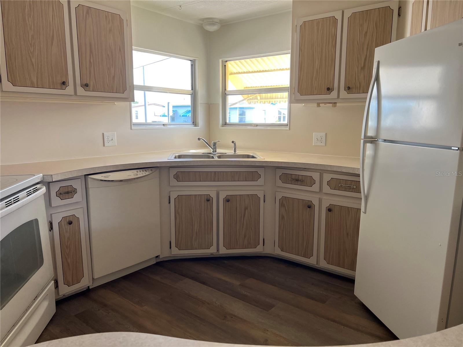 SHADOW BROOK MOBILE HOME - Residential