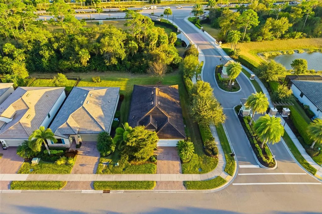 Photo of 11937 Blazing Star Dr, Venice, FL 34293 (MLS # A4682534)