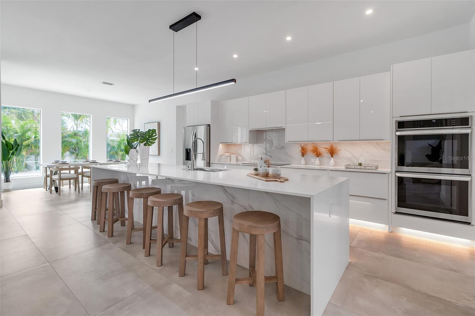 SOUTH GATE - Residential