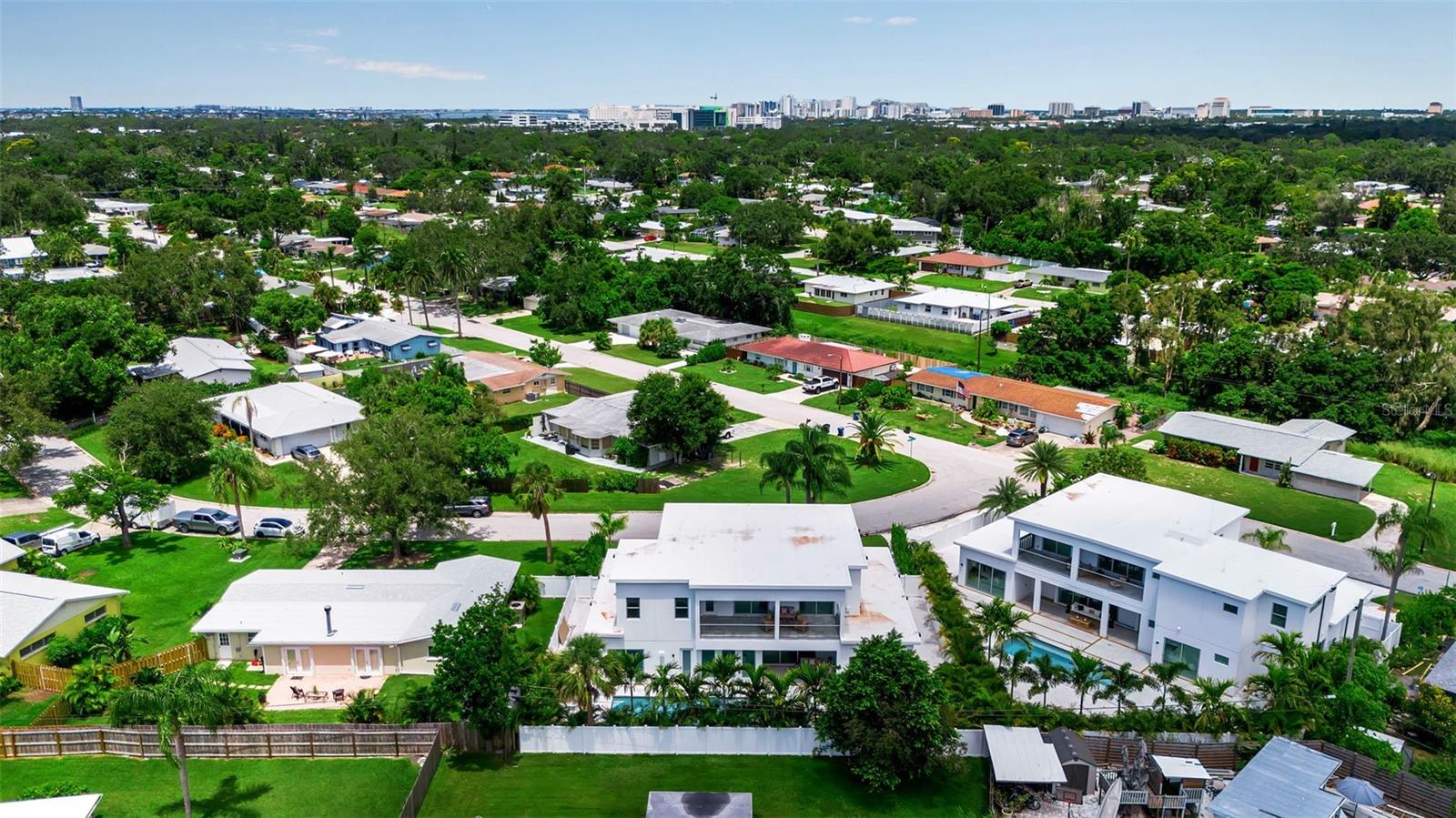 SOUTH GATE - Residential