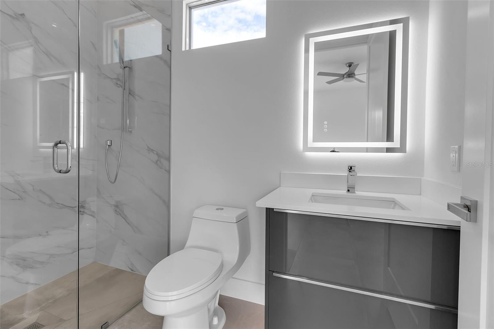 SOUTH GATE - Residential