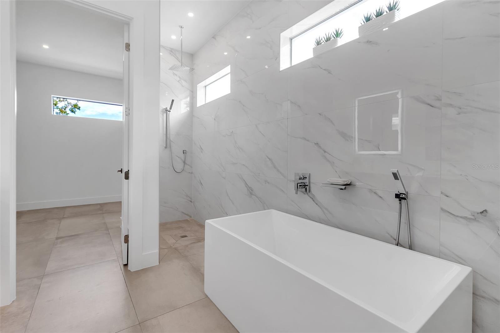 SOUTH GATE - Residential