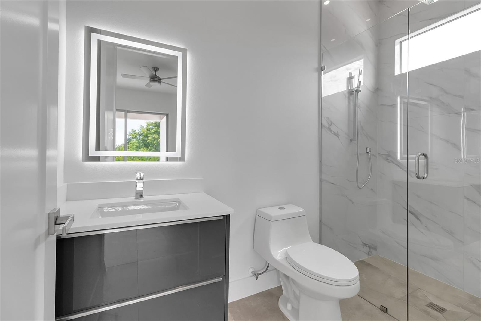 SOUTH GATE - Residential