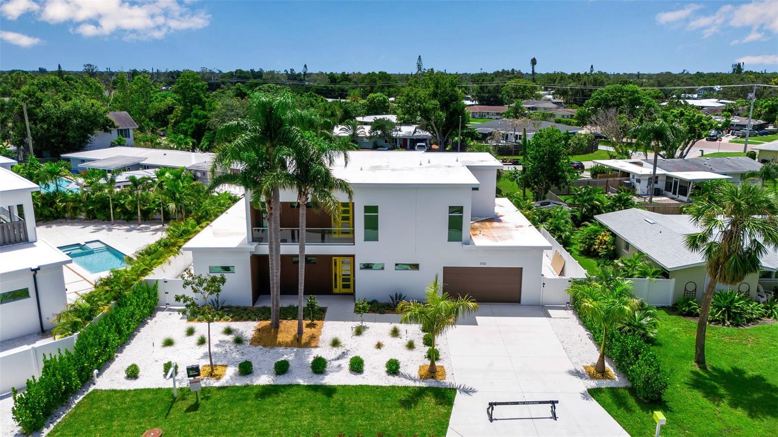 SOUTH GATE - Residential