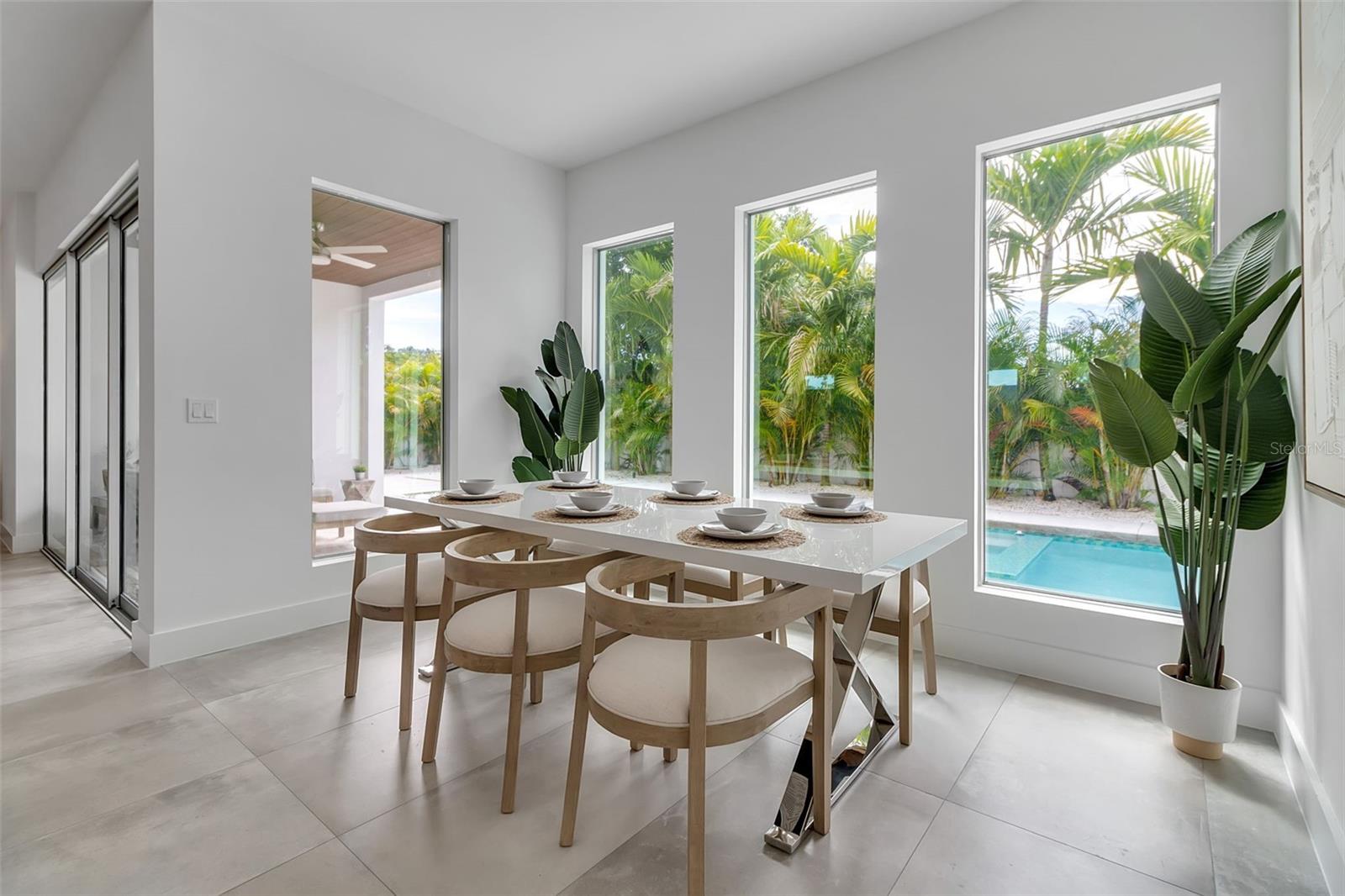 SOUTH GATE - Residential