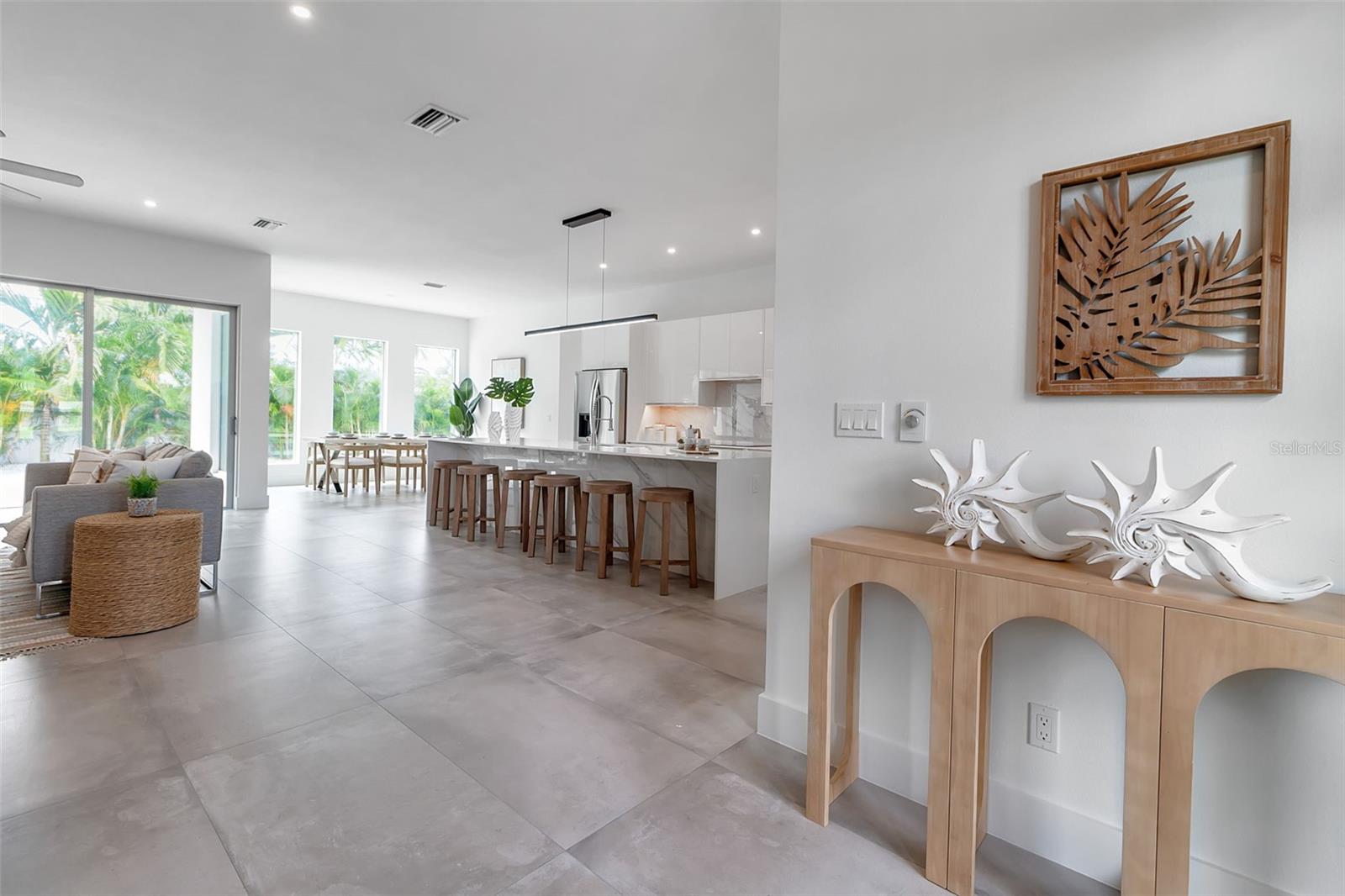 2532 FRUIT TREE DRIVE
